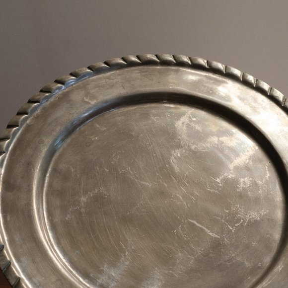 Mexican Pewter Spiral Design Charger Decor Plates Set of 4 Plates - Picture 4 of 4